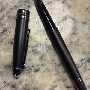 Montblanc rollerball. Model 163 all black with white logo on top